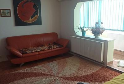 Apartament cu 2 camere semidecomandat în Confecții - 1