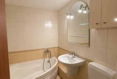 Apartament cu 2 camere decomandat în Plopilor