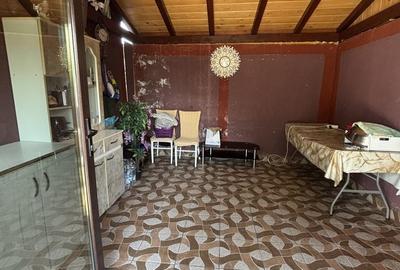 Casă cu 3 camere cu Teren 180 Mp în Central