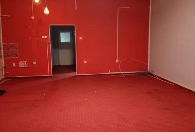 Spațiu comercial, de 140 mp, în Micro 14