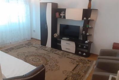 Apartament cu 2 camere decomandat în Obor