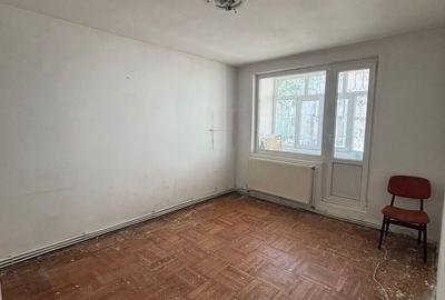 Spațiu comercial, de 75 mp, în Central