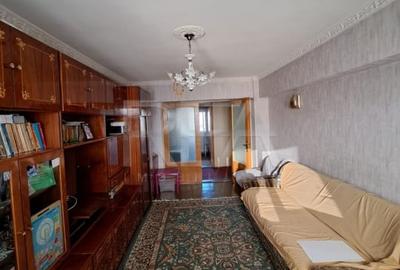 Apartament cu 4 camere decomandat în Crângași - 2
