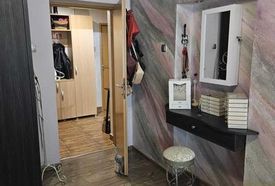 Apartament cu 3 camere decomandat în Central - 2
