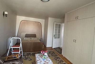 Casă cu 7 camere cu Teren 1300 Mp în Central - 6