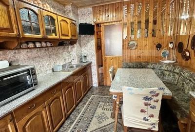 Apartament cu 4 camere decomandat în Central