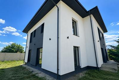 Casă individuală cu 4 camere cu Teren 250 Mp în Tunari - 2
