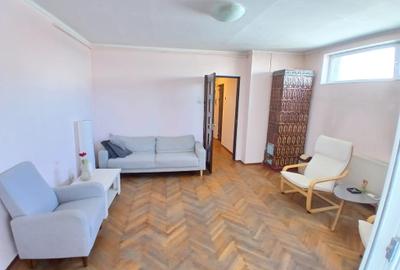 Apartament cu 2 camere în P-ța Unirii - 1