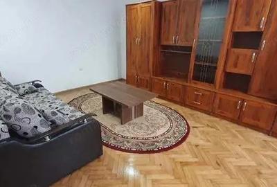 Casă cu 2 camere cu Teren 100 Mp în Central