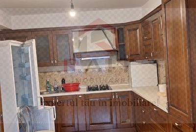 Casă cu 4 camere cu Teren 100 Mp în Central - 11
