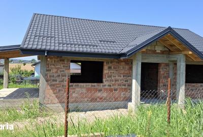 Casă cu 3 camere decomandat cu Teren 450 Mp în Miroslava - 3