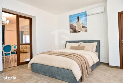 Casă cu 6 camere cu Teren 445 Mp în Delfinariu