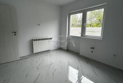 Casă cu 5 camere cu Teren 250 Mp în Central - 2