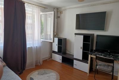 Garsonieră nedecomandată în Tractorul - 16