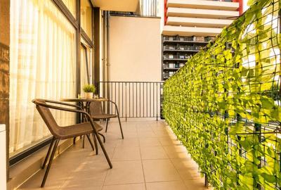 Apartament cu 2 camere semidecomandat, mobilat în Soarelui