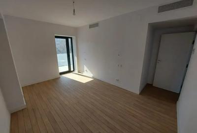 Apartament cu 3 camere decomandat în 13 Septembrie - 5