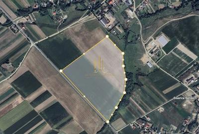 Teren de 199800 mp, în Grănicești - 2