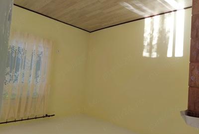 Casă cu 3 camere cu Teren 600 Mp în Central