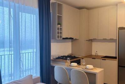 Apartament cu 2 camere, mobilat în Central