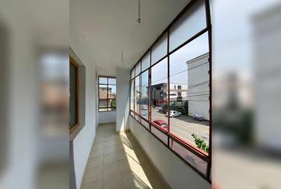 Apartament cu 4 camere decomandat, mobilat în Între Lacuri - 8