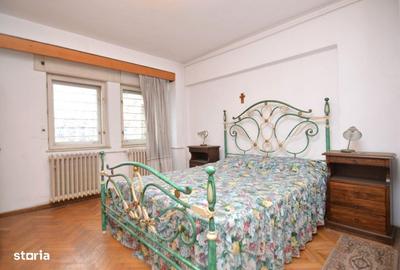 Apartament cu 4 camere decomandat în Unirii - 2