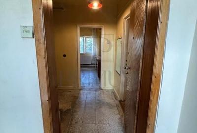 Apartament cu 2 camere semidecomandat în Olimpia-Stadion