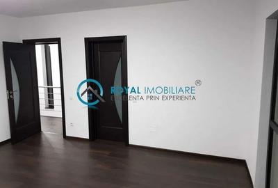 Casă individuală cu 5 camere cu Canalizare în Blejoi - 2