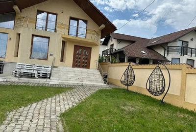 Casă cu 4 camere cu Teren 395 Mp în Central - 8