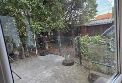 Apartament cu 2 camere semidecomandat în Micro 4