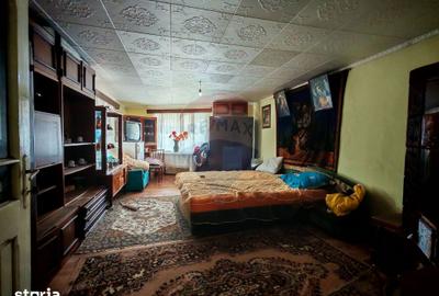 Casă cu 3 camere cu Teren 1757 Mp în Ultracentral