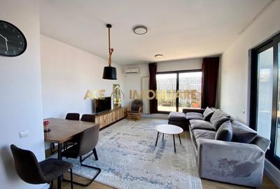Apartament cu 3 camere decomandat, mobilat în Titan