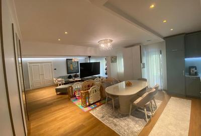 Apartament cu 4 camere decomandat în Domenii