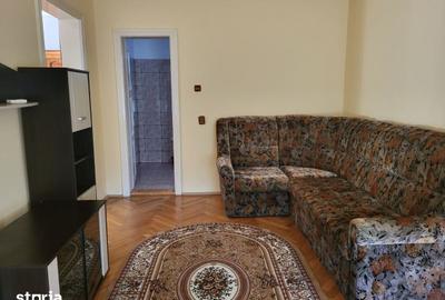 Casă cu 6 camere cu Teren 353 Mp în Tractorul - 14