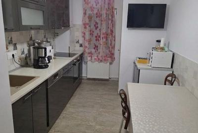 Apartament cu 4 camere decomandat în Florești - 4