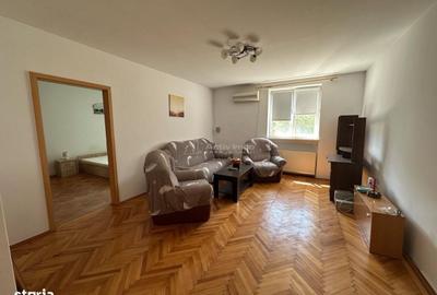 Apartament cu 3 camere semidecomandat în Luncă