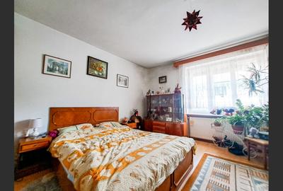 Casă cu 6 camere cu Canalizare în Sub Arini - 22