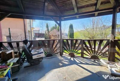Casă cu 4 camere cu Teren 1232 Mp în Central - 16