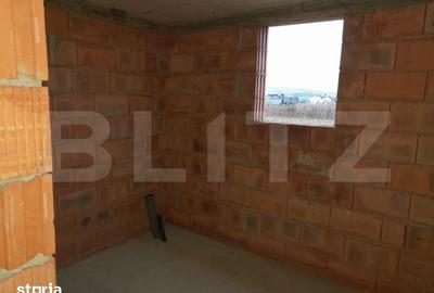 Casă cu 4 camere cu Teren 1500 Mp în Central