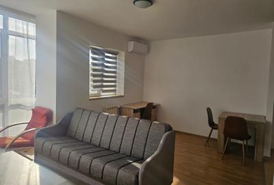Apartament cu 2 camere semidecomandat în Tătărași