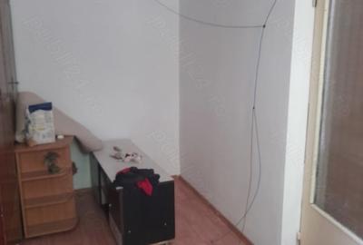 Apartament cu 3 camere nedecomandat în Rahova - 5