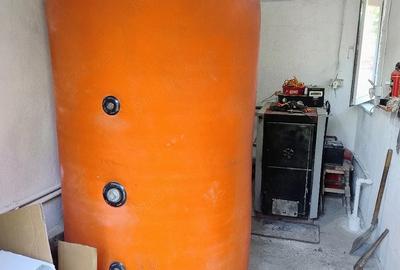 Casă cu 8 camere cu Teren 3500 Mp în Adâncata - 1