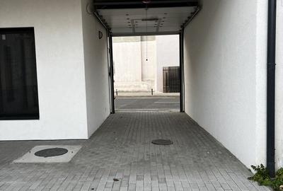 Spațiu comercial, de 273 mp, în Plopilor - 12