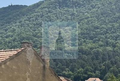 Apartament cu 3 camere decomandat în Centrul Istoric