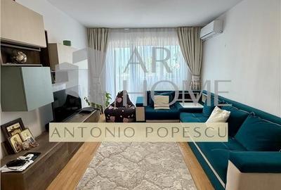 Apartament cu 4 camere decomandat în Republicii