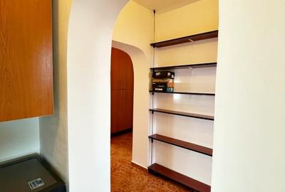 Apartament cu 4 camere, mobilat în Central - 24