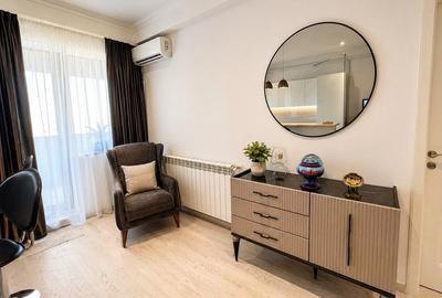 Apartament cu 2 camere semidecomandat, mobilat în Gara