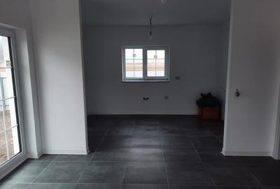 Casă individuală cu 3 camere cu Teren 350 Mp în Hemeiuș - 3