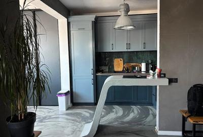 Apartament cu 2 camere semidecomandat, mobilat în Florești