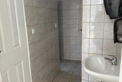 Spațiu comercial, de 80 mp, în Central