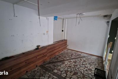 Spațiu comercial, de 62 mp, în Central